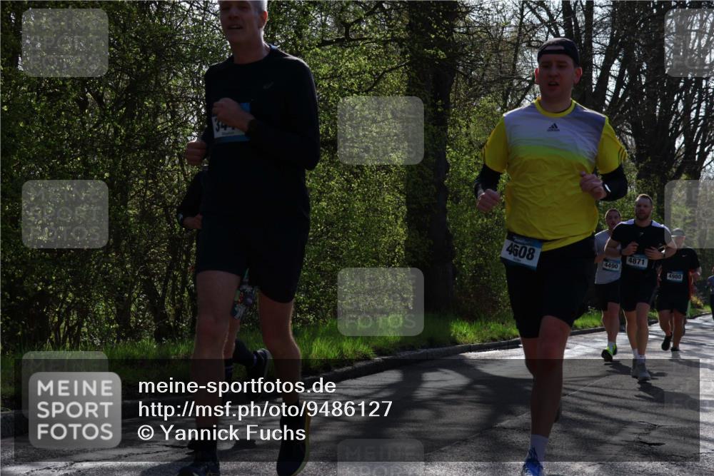 12.04.2026 - 45. Internationalen Wilhelmsburger Insellauf Yannick Fuchs http://msf.ph/oto/9486127 12.04.2026 10:29:46 Laufen 4871, 4608, 4490, 4980 meine-sportfotos.de