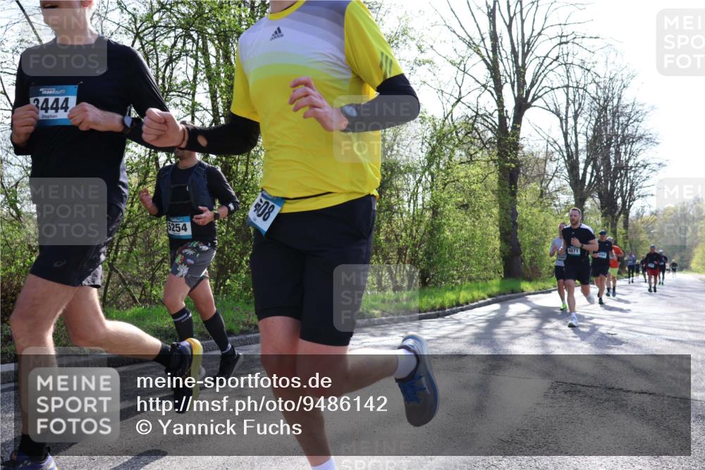 12.04.2026 - 45. Internationalen Wilhelmsburger Insellauf Yannick Fuchs http://msf.ph/oto/9486142 12.04.2026 10:29:47 Laufen 3444, 5254, 08, 4871 meine-sportfotos.de