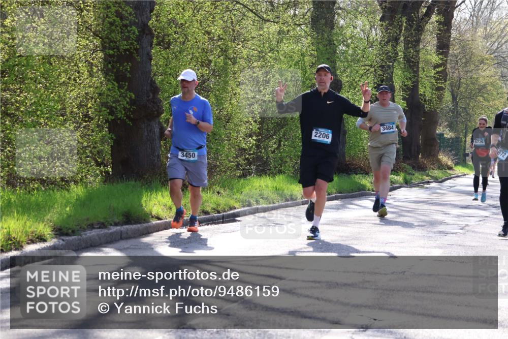 12.04.2026 - 45. Internationalen Wilhelmsburger Insellauf Yannick Fuchs http://msf.ph/oto/9486159 12.04.2026 10:35:48 Laufen 3450, 2206, 3484, 5726, 672 meine-sportfotos.de