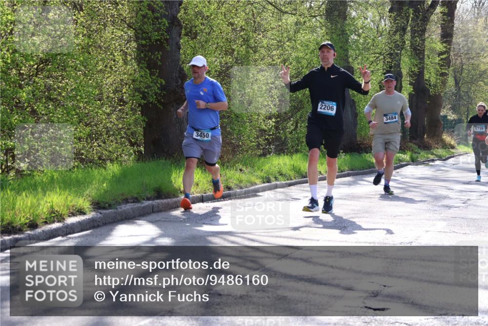 12.04.2026 - 45. Internationalen Wilhelmsburger Insellauf Yannick Fuchs http://msf.ph/oto/9486160 12.04.2026 10:35:48 Laufen 3450, 2206, 3484, 5726 meine-sportfotos.de