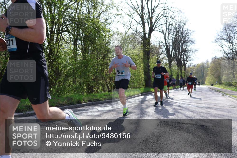 12.04.2026 - 45. Internationalen Wilhelmsburger Insellauf Yannick Fuchs http://msf.ph/oto/9486166 12.04.2026 10:29:50 Laufen 871, 4490, 4980 meine-sportfotos.de