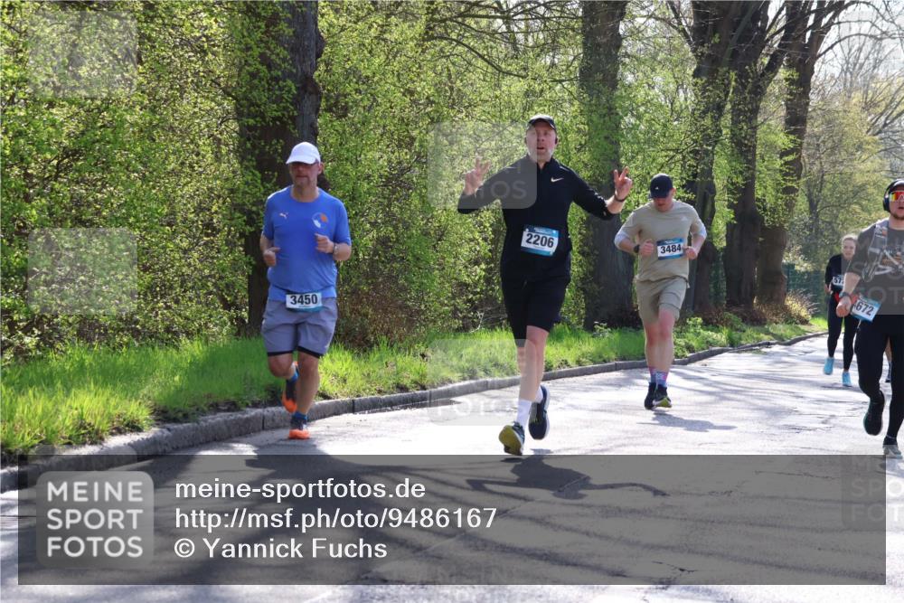 12.04.2026 - 45. Internationalen Wilhelmsburger Insellauf Yannick Fuchs http://msf.ph/oto/9486167 12.04.2026 10:35:48 Laufen 3450, 2206, 3484, 57, 672 meine-sportfotos.de