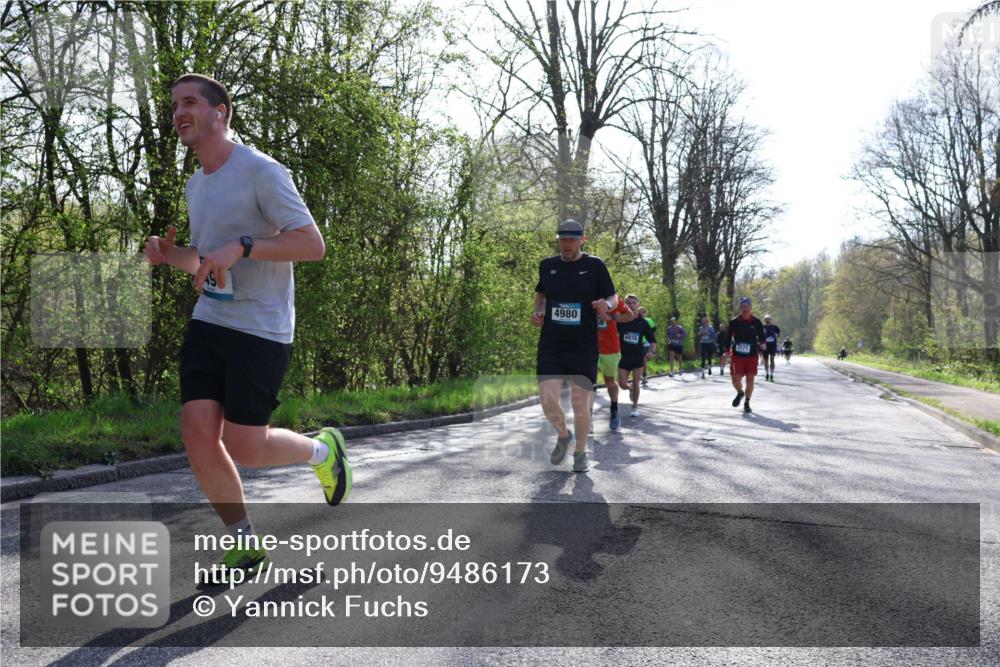 12.04.2026 - 45. Internationalen Wilhelmsburger Insellauf Yannick Fuchs http://msf.ph/oto/9486173 12.04.2026 10:29:50 Laufen 4980, 4976, 3171 meine-sportfotos.de