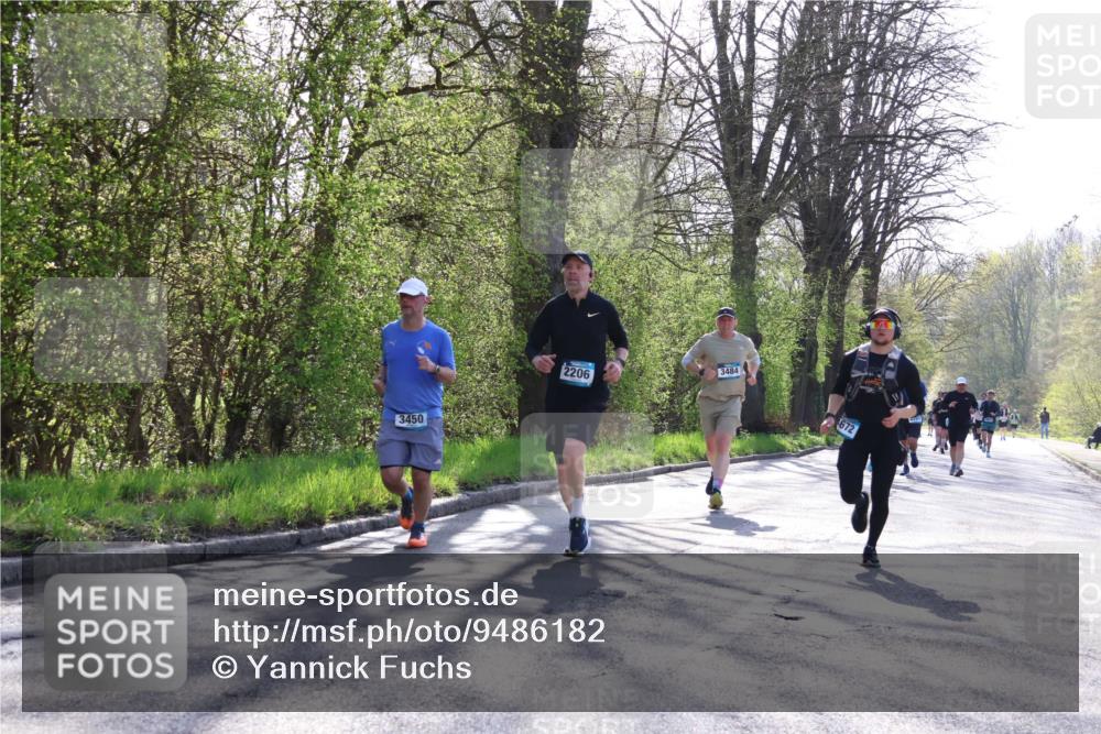12.04.2026 - 45. Internationalen Wilhelmsburger Insellauf Yannick Fuchs http://msf.ph/oto/9486182 12.04.2026 10:35:50 Laufen 3450, 2206, 3484, 672 meine-sportfotos.de