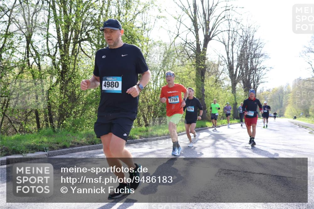 12.04.2026 - 45. Internationalen Wilhelmsburger Insellauf Yannick Fuchs http://msf.ph/oto/9486183 12.04.2026 10:29:51 Laufen 4980, 2768, 4976, 3171 meine-sportfotos.de