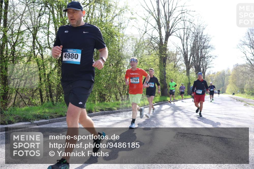 12.04.2026 - 45. Internationalen Wilhelmsburger Insellauf Yannick Fuchs http://msf.ph/oto/9486185 12.04.2026 10:29:52 Laufen 4980, 2768, 4976, 3171 meine-sportfotos.de