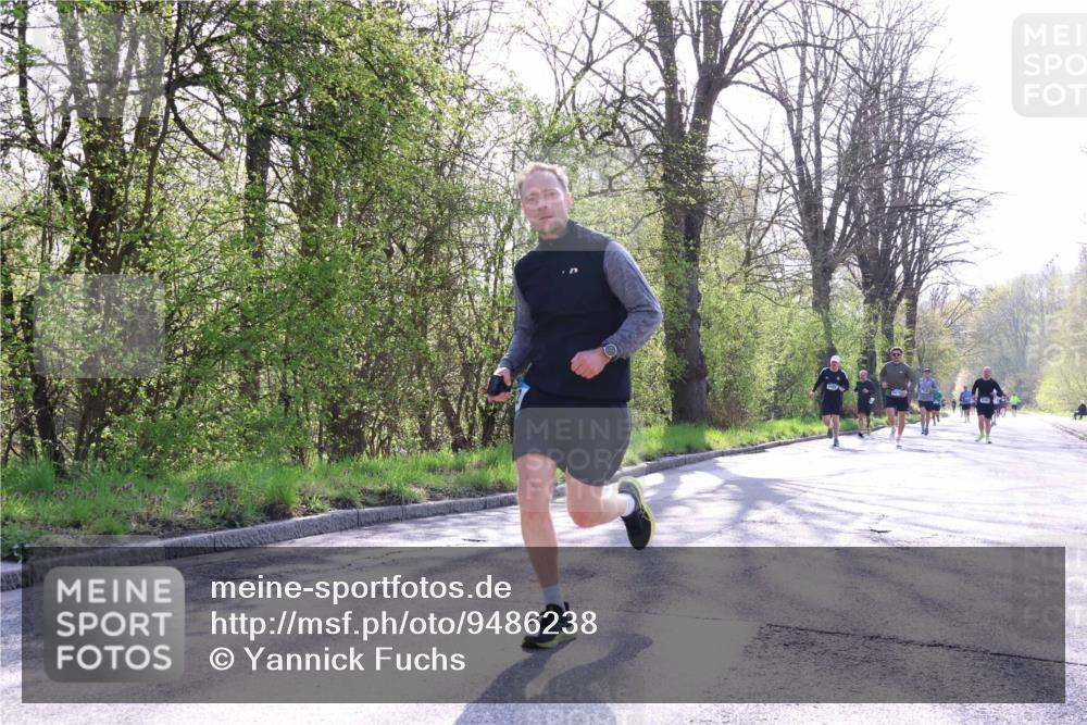 12.04.2026 - 45. Internationalen Wilhelmsburger Insellauf Yannick Fuchs http://msf.ph/oto/9486238 12.04.2026 10:29:58 Laufen  meine-sportfotos.de