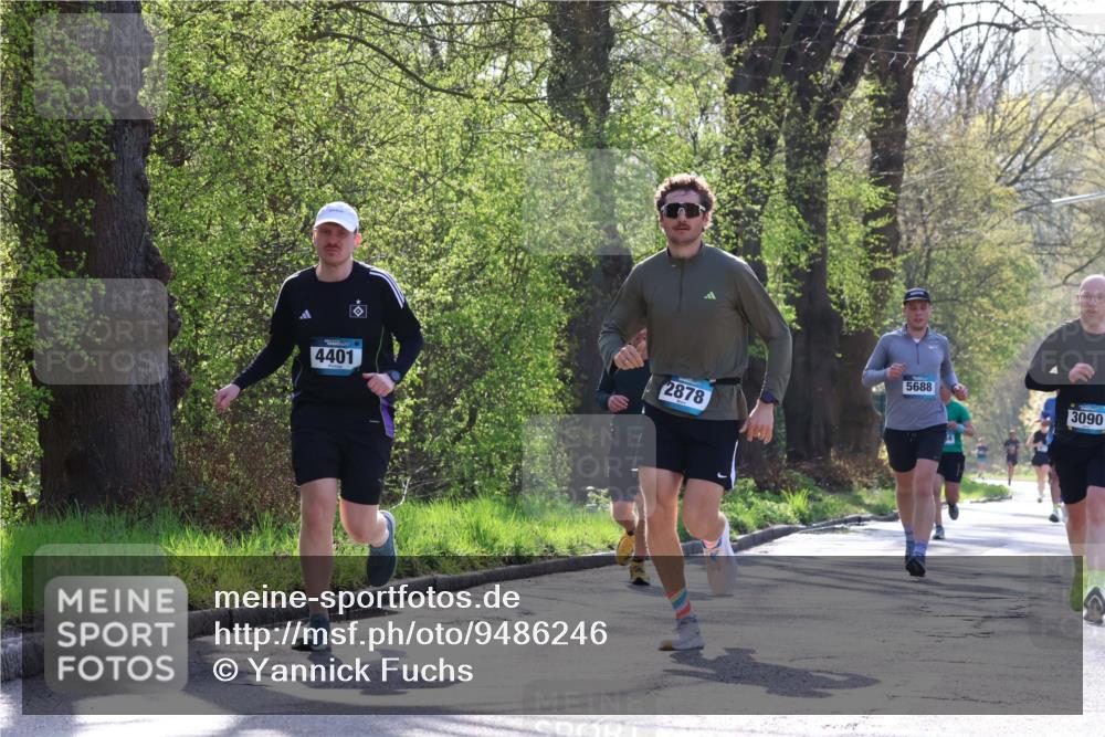 12.04.2026 - 45. Internationalen Wilhelmsburger Insellauf Yannick Fuchs http://msf.ph/oto/9486246 12.04.2026 10:30:00 Laufen 5688, 3090, 4401, 2878 meine-sportfotos.de