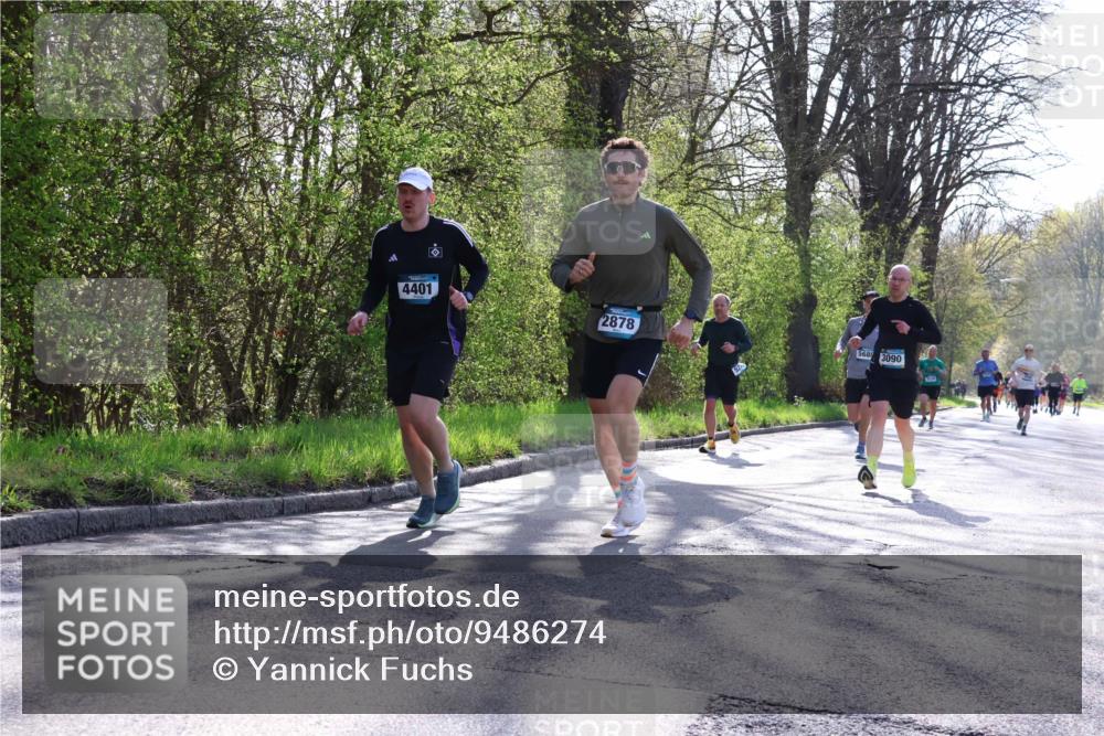 12.04.2026 - 45. Internationalen Wilhelmsburger Insellauf Yannick Fuchs http://msf.ph/oto/9486274 12.04.2026 10:30:02 Laufen 4401, 2878, 5688, 3090 meine-sportfotos.de