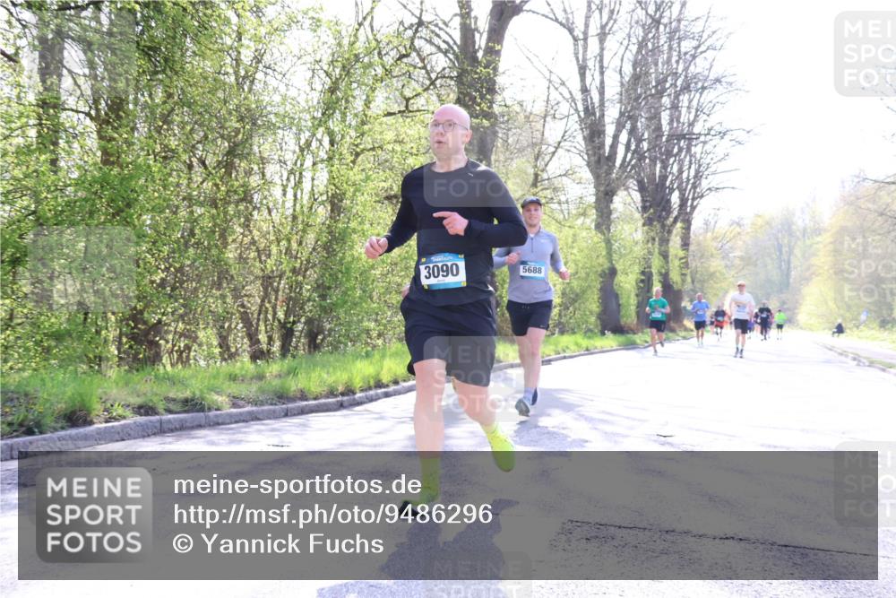 12.04.2026 - 45. Internationalen Wilhelmsburger Insellauf Yannick Fuchs http://msf.ph/oto/9486296 12.04.2026 10:30:05 Laufen 3090, 5688 meine-sportfotos.de