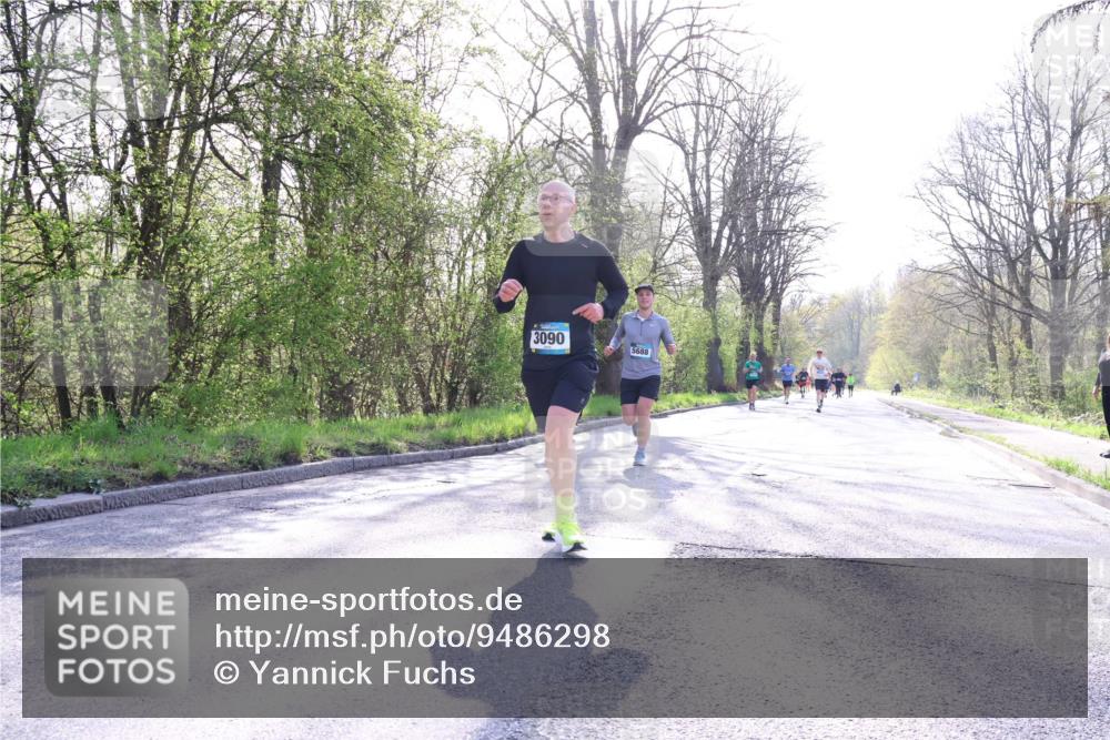 12.04.2026 - 45. Internationalen Wilhelmsburger Insellauf Yannick Fuchs http://msf.ph/oto/9486298 12.04.2026 10:30:05 Laufen 3090, 5688 meine-sportfotos.de