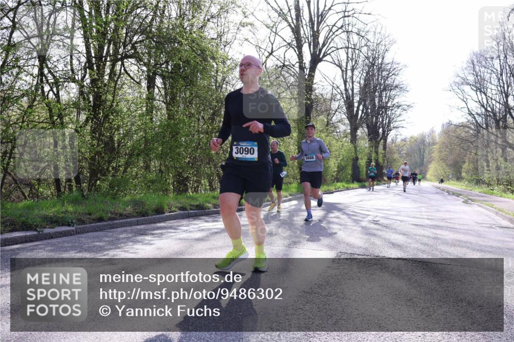12.04.2026 - 45. Internationalen Wilhelmsburger Insellauf Yannick Fuchs http://msf.ph/oto/9486302 12.04.2026 10:30:06 Laufen 3090, 5688 meine-sportfotos.de