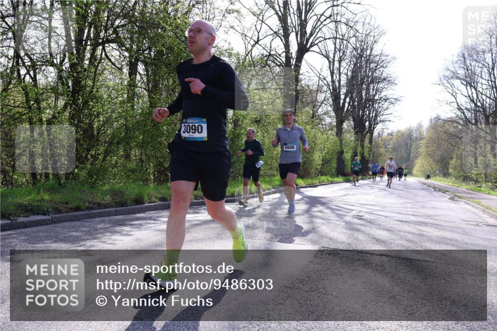 12.04.2026 - 45. Internationalen Wilhelmsburger Insellauf Yannick Fuchs http://msf.ph/oto/9486303 12.04.2026 10:30:06 Laufen 3090, 5688 meine-sportfotos.de