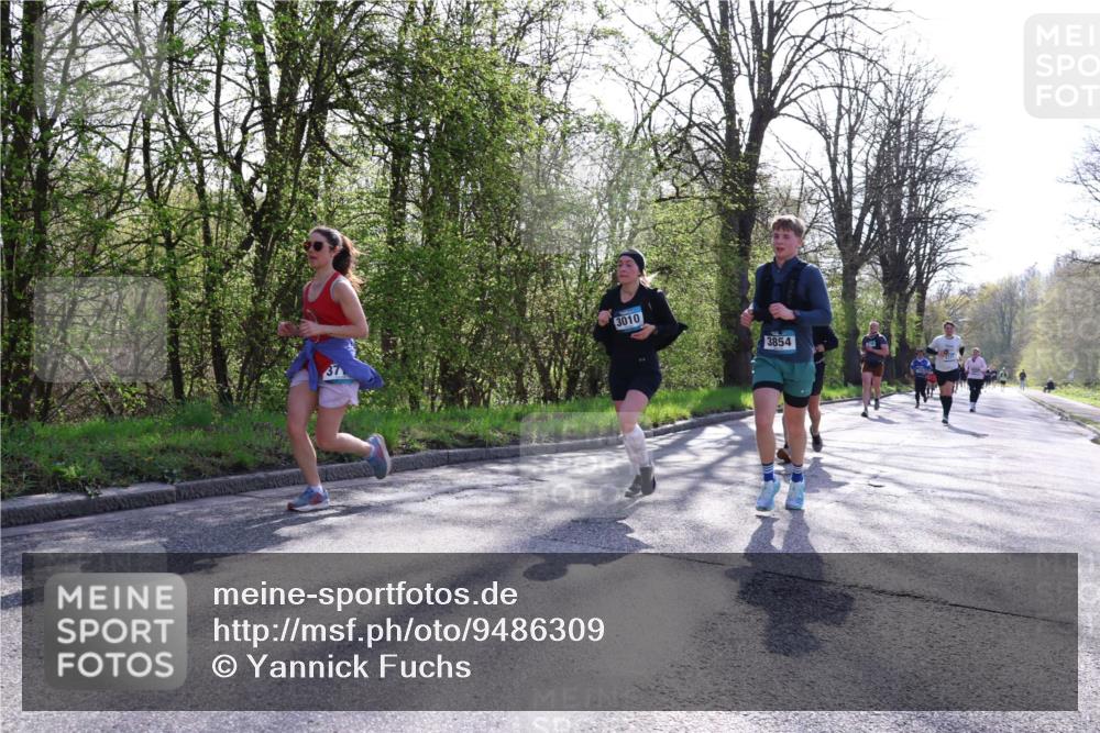 12.04.2026 - 45. Internationalen Wilhelmsburger Insellauf Yannick Fuchs http://msf.ph/oto/9486309 12.04.2026 10:36:03 Laufen 3010, 3854 meine-sportfotos.de