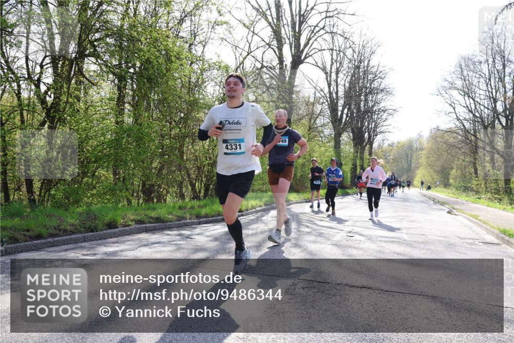 12.04.2026 - 45. Internationalen Wilhelmsburger Insellauf Yannick Fuchs http://msf.ph/oto/9486344 12.04.2026 10:36:07 Laufen 749, 4331, 4854, 542 meine-sportfotos.de
