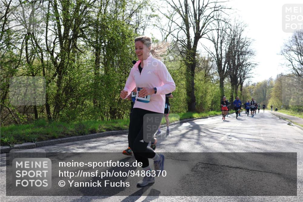12.04.2026 - 45. Internationalen Wilhelmsburger Insellauf Yannick Fuchs http://msf.ph/oto/9486370 12.04.2026 10:36:10 Laufen 45 meine-sportfotos.de