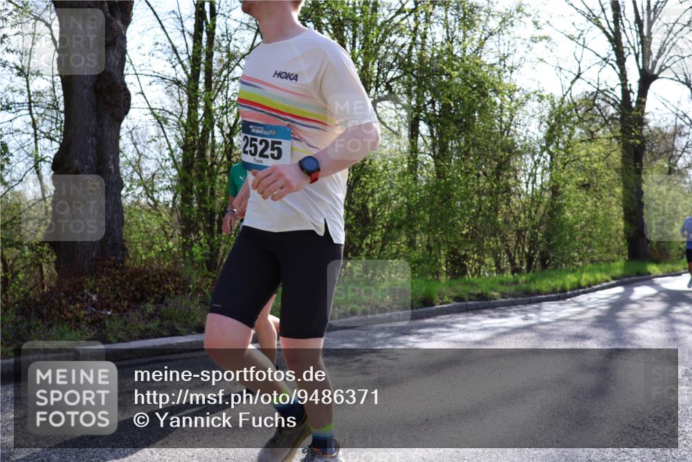 12.04.2026 - 45. Internationalen Wilhelmsburger Insellauf Yannick Fuchs http://msf.ph/oto/9486371 12.04.2026 10:30:13 Laufen 2525 meine-sportfotos.de