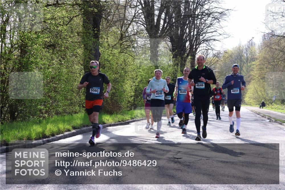 12.04.2026 - 45. Internationalen Wilhelmsburger Insellauf Yannick Fuchs http://msf.ph/oto/9486429 12.04.2026 10:30:19 Laufen 5560, 26, 4645, 4680, 4649, 4646, 3381, 4655 meine-sportfotos.de