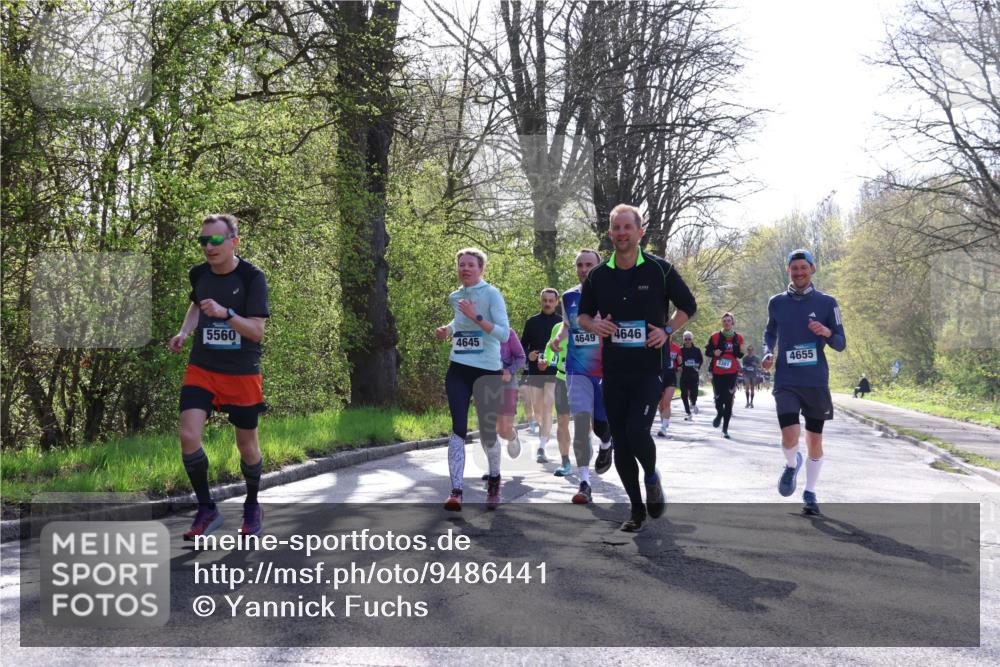 12.04.2026 - 45. Internationalen Wilhelmsburger Insellauf Yannick Fuchs http://msf.ph/oto/9486441 12.04.2026 10:30:20 Laufen 5560, 4645, 4649, 4646, 4655, 3381 meine-sportfotos.de