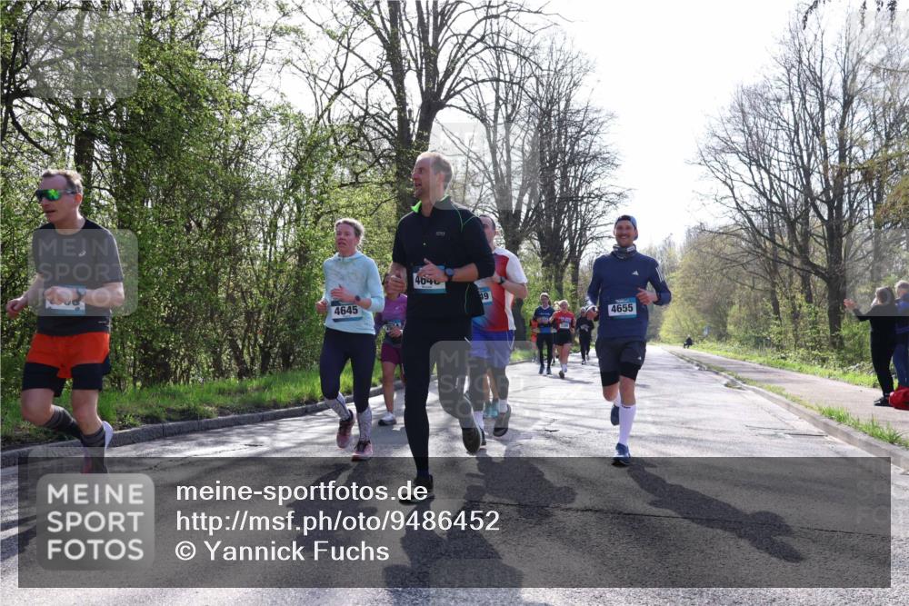 12.04.2026 - 45. Internationalen Wilhelmsburger Insellauf Yannick Fuchs http://msf.ph/oto/9486452 12.04.2026 10:30:21 Laufen 4645, 4640, 19, 4655, 3380 meine-sportfotos.de