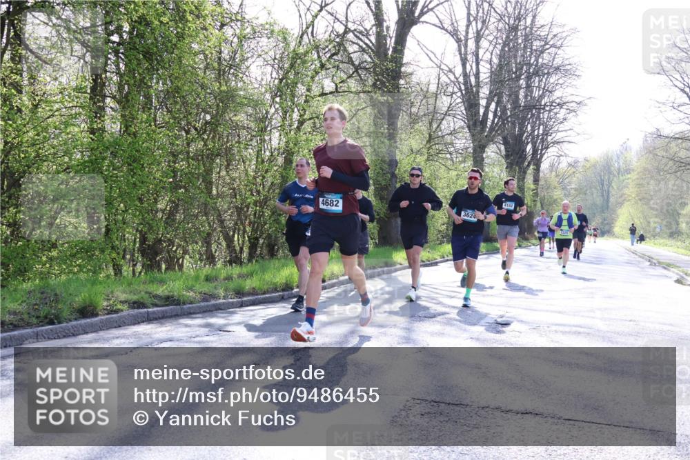 12.04.2026 - 45. Internationalen Wilhelmsburger Insellauf Yannick Fuchs http://msf.ph/oto/9486455 12.04.2026 10:36:19 Laufen 4682, 3624, 4182, 3325 meine-sportfotos.de