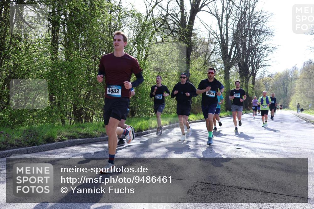 12.04.2026 - 45. Internationalen Wilhelmsburger Insellauf Yannick Fuchs http://msf.ph/oto/9486461 12.04.2026 10:36:20 Laufen 4682, 2706, 3624, 4182, 3325 meine-sportfotos.de