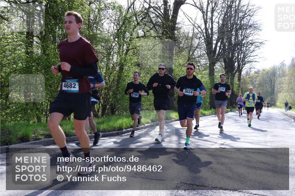 12.04.2026 - 45. Internationalen Wilhelmsburger Insellauf Yannick Fuchs http://msf.ph/oto/9486462 12.04.2026 10:36:20 Laufen 4682, 2706, 3624, 4182, 3325 meine-sportfotos.de