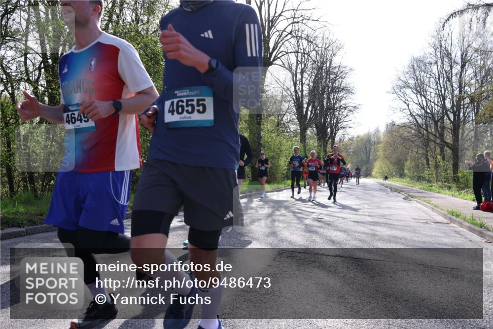 12.04.2026 - 45. Internationalen Wilhelmsburger Insellauf Yannick Fuchs http://msf.ph/oto/9486473 12.04.2026 10:30:23 Laufen 4649, 4655 meine-sportfotos.de