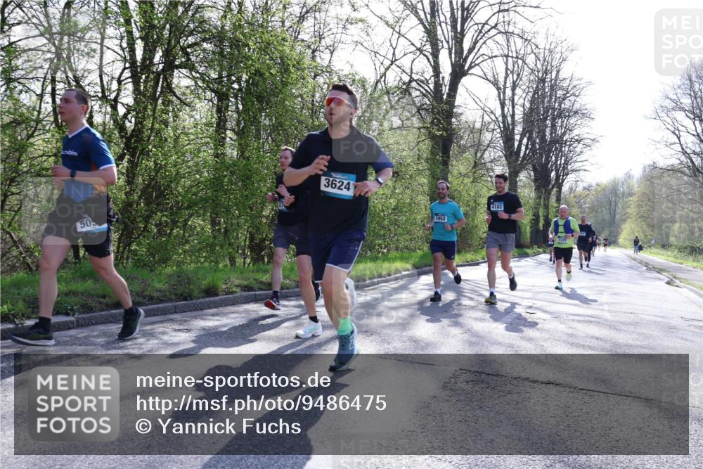 12.04.2026 - 45. Internationalen Wilhelmsburger Insellauf Yannick Fuchs http://msf.ph/oto/9486475 12.04.2026 10:36:21 Laufen 50, 3624, 3952, 4182 meine-sportfotos.de