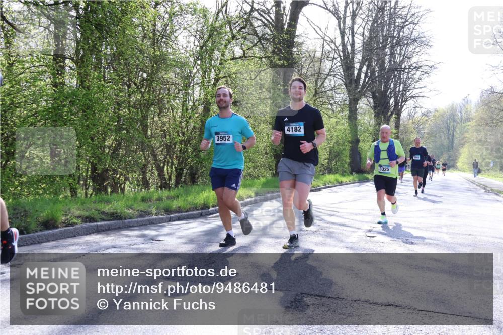 12.04.2026 - 45. Internationalen Wilhelmsburger Insellauf Yannick Fuchs http://msf.ph/oto/9486481 12.04.2026 10:36:22 Laufen 3952, 4182, 3325, 4992 meine-sportfotos.de