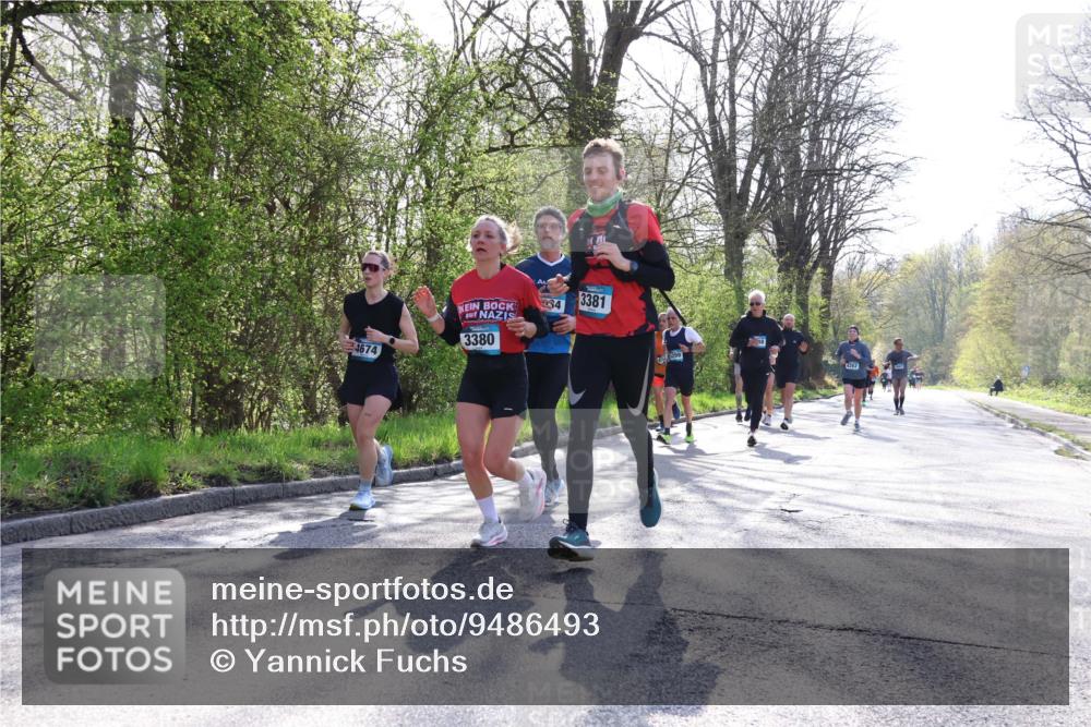 12.04.2026 - 45. Internationalen Wilhelmsburger Insellauf Yannick Fuchs http://msf.ph/oto/9486493 12.04.2026 10:30:25 Laufen 4674, 3380, 3381, 4 meine-sportfotos.de