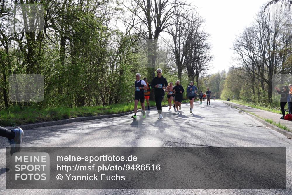 12.04.2026 - 45. Internationalen Wilhelmsburger Insellauf Yannick Fuchs http://msf.ph/oto/9486516 12.04.2026 10:30:27 Laufen 288, 5832, 4262 meine-sportfotos.de
