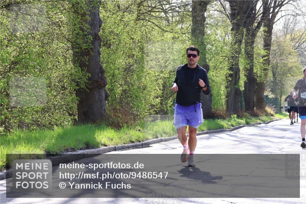 12.04.2026 - 45. Internationalen Wilhelmsburger Insellauf Yannick Fuchs http://msf.ph/oto/9486547 12.04.2026 10:36:28 Laufen 243 meine-sportfotos.de