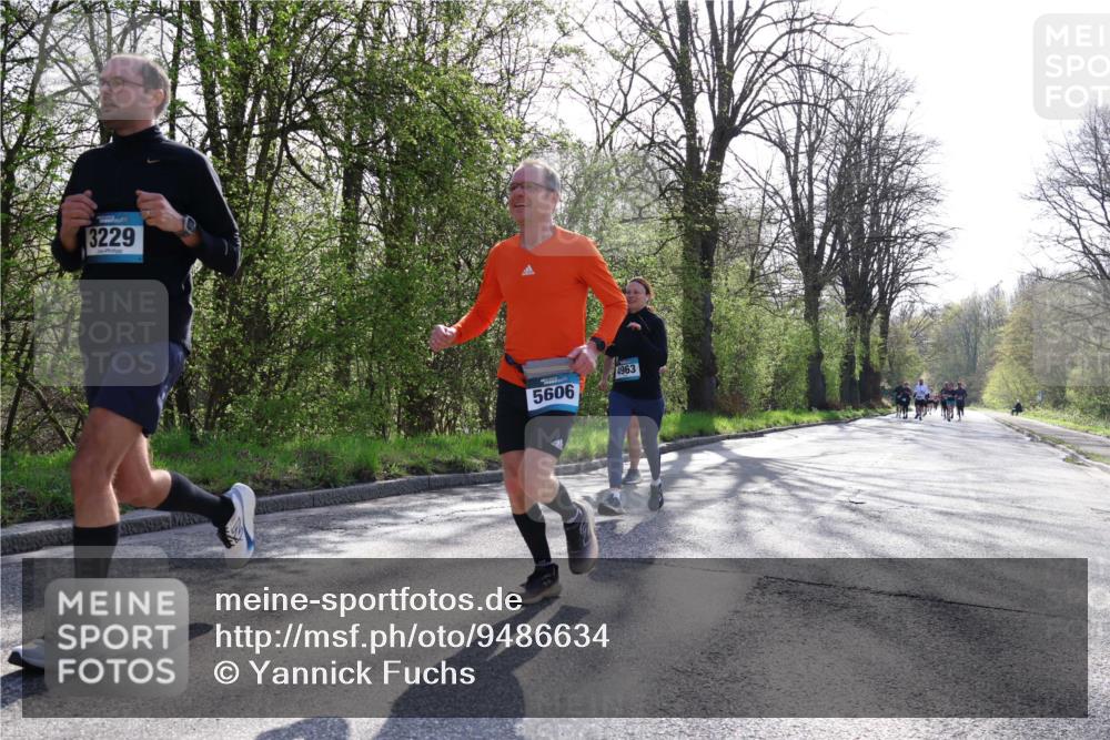 12.04.2026 - 45. Internationalen Wilhelmsburger Insellauf Yannick Fuchs http://msf.ph/oto/9486634 12.04.2026 10:30:39 Laufen 3229, 5606, 4963 meine-sportfotos.de