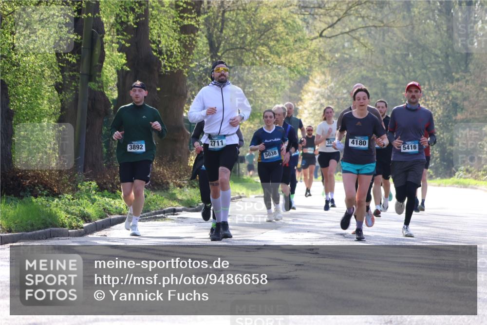12.04.2026 - 45. Internationalen Wilhelmsburger Insellauf Yannick Fuchs http://msf.ph/oto/9486658 12.04.2026 10:30:42 Laufen 3892, 2711, 383, 4180, 5038, 5416 meine-sportfotos.de
