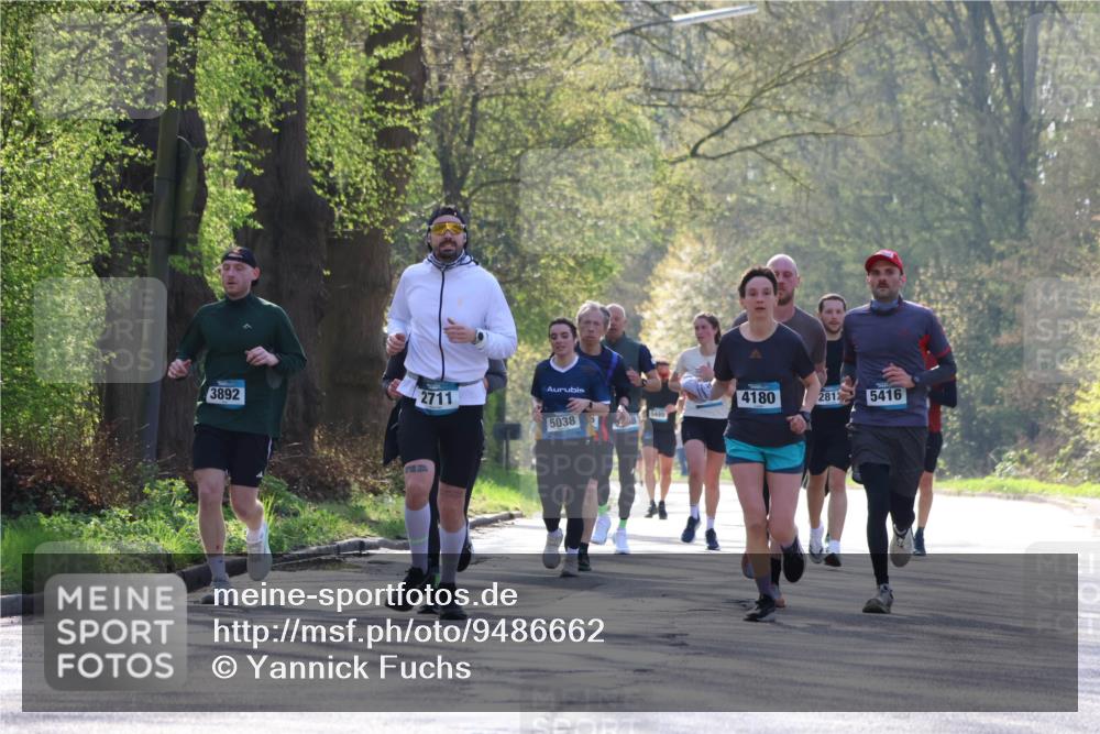 12.04.2026 - 45. Internationalen Wilhelmsburger Insellauf Yannick Fuchs http://msf.ph/oto/9486662 12.04.2026 10:30:43 Laufen 3892, 2711, 4180, 2812, 5416, 5038, 5, 8 meine-sportfotos.de