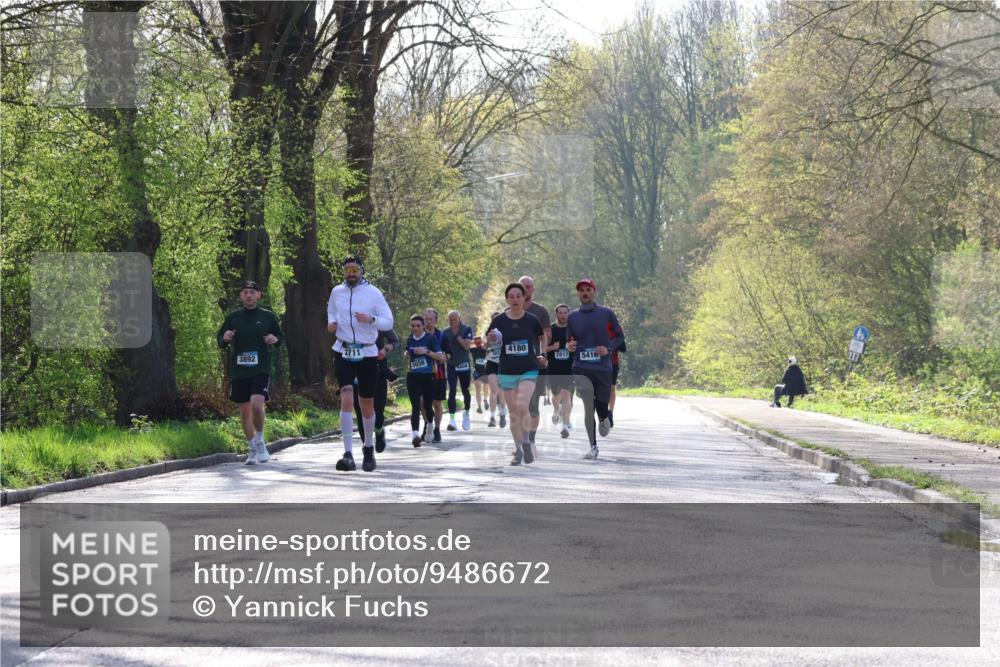 12.04.2026 - 45. Internationalen Wilhelmsburger Insellauf Yannick Fuchs http://msf.ph/oto/9486672 12.04.2026 10:30:44 Laufen 3892, 2711, 4180, 5038, 2812, 408, 5416 meine-sportfotos.de
