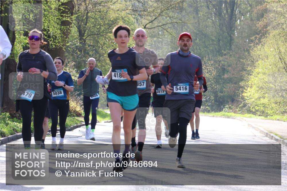 12.04.2026 - 45. Internationalen Wilhelmsburger Insellauf Yannick Fuchs http://msf.ph/oto/9486694 12.04.2026 10:30:46 Laufen 479, 5038, 408, 418, 857, 5416, 2812, 042 meine-sportfotos.de