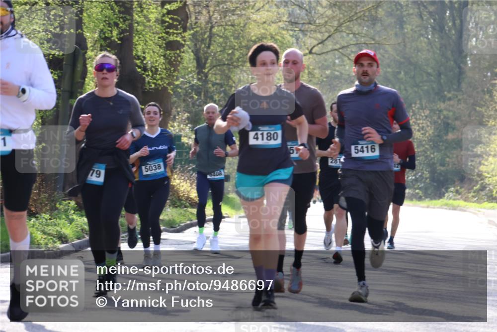 12.04.2026 - 45. Internationalen Wilhelmsburger Insellauf Yannick Fuchs http://msf.ph/oto/9486697 12.04.2026 10:30:46 Laufen 1, 79, 5038, 408, 4180, 517, 5416, 281 meine-sportfotos.de
