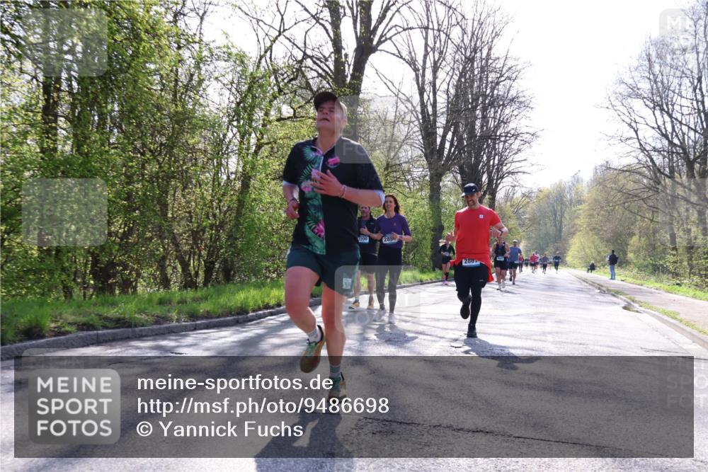 12.04.2026 - 45. Internationalen Wilhelmsburger Insellauf Yannick Fuchs http://msf.ph/oto/9486698 12.04.2026 10:36:46 Laufen 200, 285, 288 meine-sportfotos.de