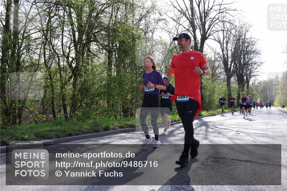 12.04.2026 - 45. Internationalen Wilhelmsburger Insellauf Yannick Fuchs http://msf.ph/oto/9486716 12.04.2026 10:36:48 Laufen 2854, 3200, 2887 meine-sportfotos.de