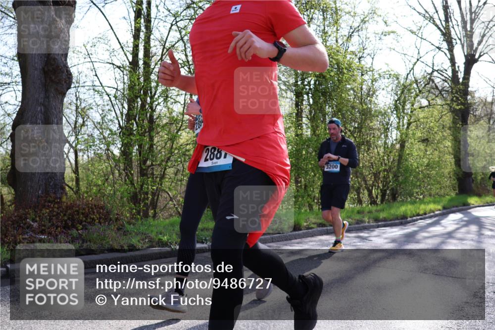 12.04.2026 - 45. Internationalen Wilhelmsburger Insellauf Yannick Fuchs http://msf.ph/oto/9486727 12.04.2026 10:36:49 Laufen 288, 3200 meine-sportfotos.de