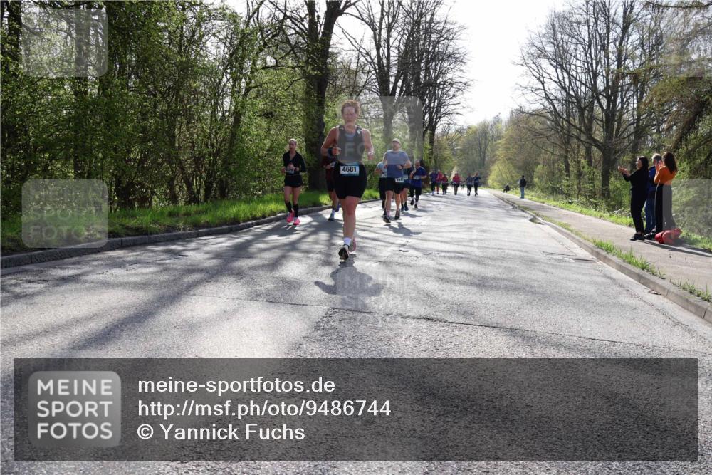 12.04.2026 - 45. Internationalen Wilhelmsburger Insellauf Yannick Fuchs http://msf.ph/oto/9486744 12.04.2026 10:36:51 Laufen 4681, 5445 meine-sportfotos.de