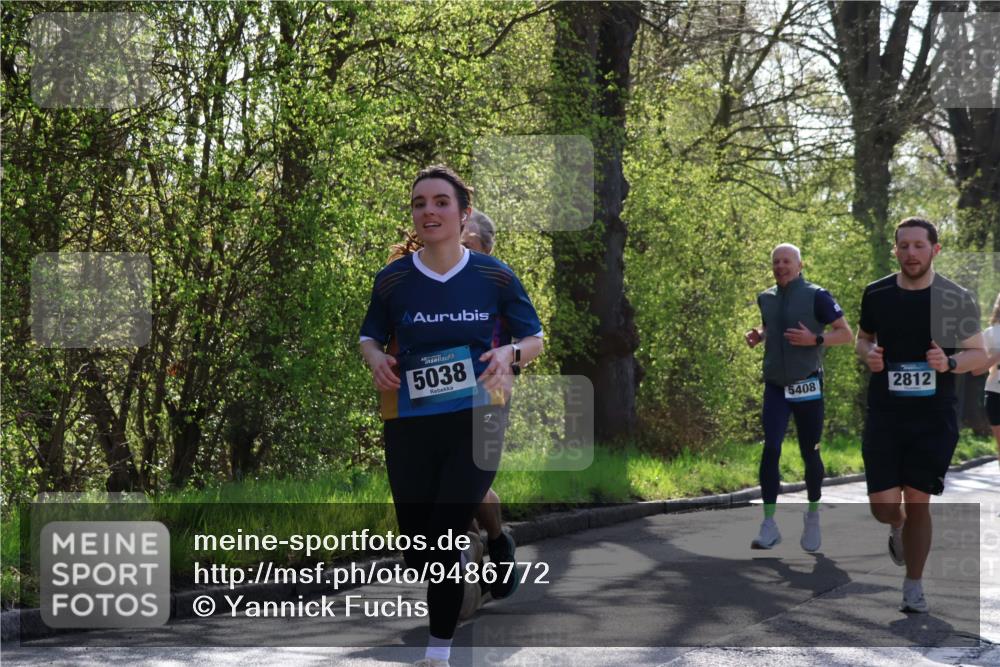 12.04.2026 - 45. Internationalen Wilhelmsburger Insellauf Yannick Fuchs http://msf.ph/oto/9486772 12.04.2026 10:30:54 Laufen 5038, 7, 5408, 2812 meine-sportfotos.de