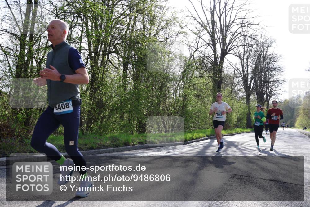 12.04.2026 - 45. Internationalen Wilhelmsburger Insellauf Yannick Fuchs http://msf.ph/oto/9486806 12.04.2026 10:30:57 Laufen 5408, 3831, 3991, 4042 meine-sportfotos.de