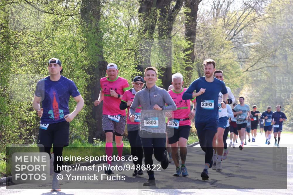 12.04.2026 - 45. Internationalen Wilhelmsburger Insellauf Yannick Fuchs http://msf.ph/oto/9486822 12.04.2026 10:36:59 Laufen 2393, 10, 414, 31, 3, 5803, 5578, 3722, 2358 meine-sportfotos.de