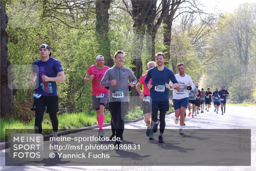 12.04.2026 - 45. Internationalen Wilhelmsburger Insellauf Yannick Fuchs http://msf.ph/oto/9486831 12.04.2026 10:37:00 Laufen 0414, 5803, 557, 2393, 4330, 23 meine-sportfotos.de