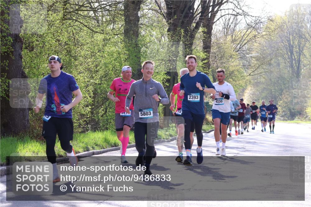 12.04.2026 - 45. Internationalen Wilhelmsburger Insellauf Yannick Fuchs http://msf.ph/oto/9486833 12.04.2026 10:37:00 Laufen 4, 5803, 55, 2393, 4330, 3722 meine-sportfotos.de