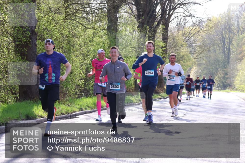 12.04.2026 - 45. Internationalen Wilhelmsburger Insellauf Yannick Fuchs http://msf.ph/oto/9486837 12.04.2026 10:37:00 Laufen 15, 414, 5803, 2393, 4330 meine-sportfotos.de