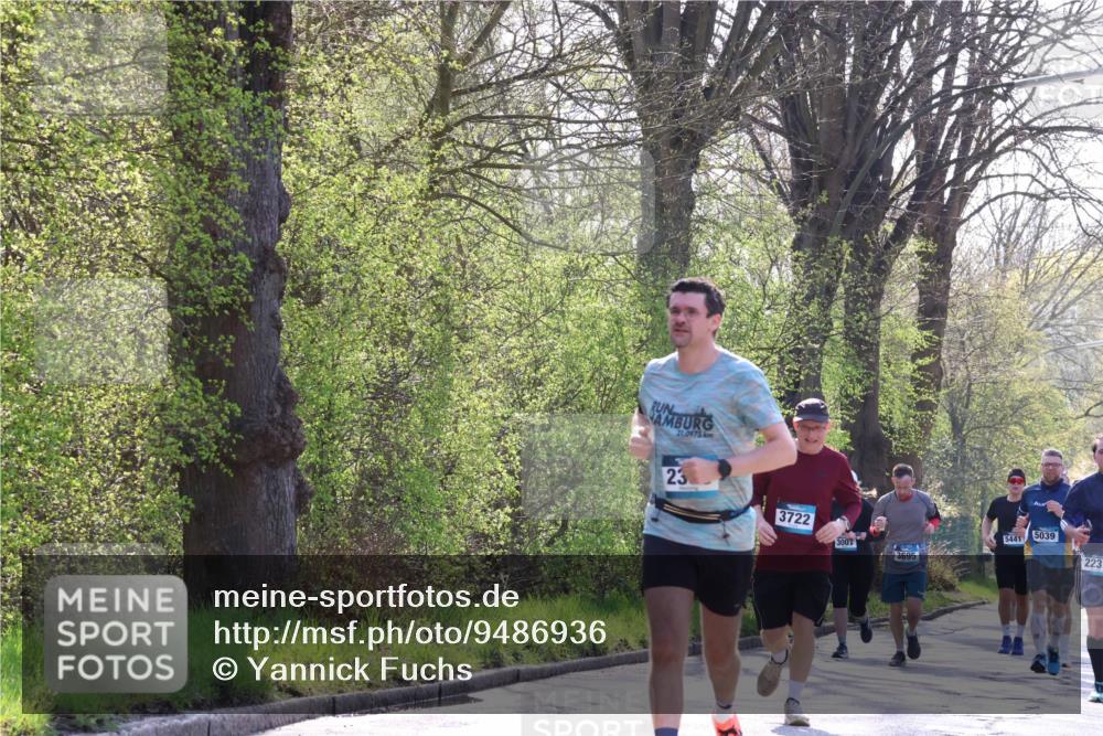 12.04.2026 - 45. Internationalen Wilhelmsburger Insellauf Yannick Fuchs http://msf.ph/oto/9486936 12.04.2026 10:37:09 Laufen 21, 0975, 23, 3722, 5039, 5441, 300, 3695, 223 meine-sportfotos.de